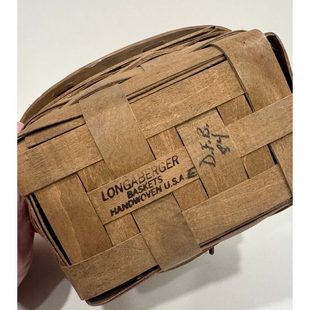 LONGABERGER Vintage Small Basket Lid Toggle Closure Handmade Woven USA - Picture 3 of 4